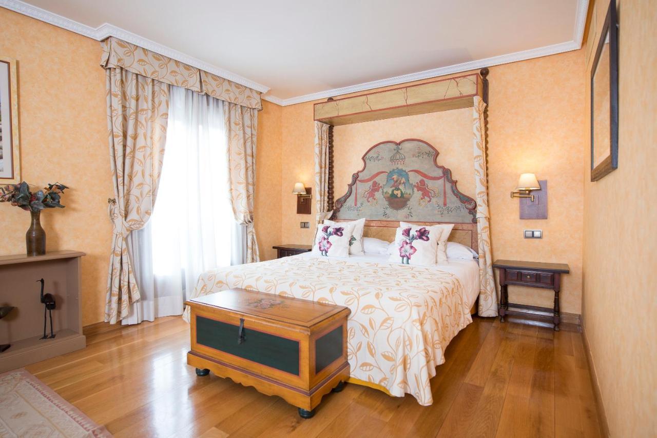 Hospederia La Canada Moralzarzal Extérieur photo
